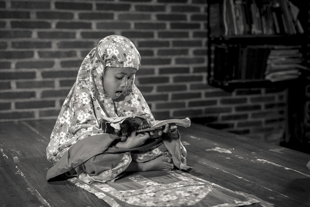 child, read, al-qur'an-7747491.jpg